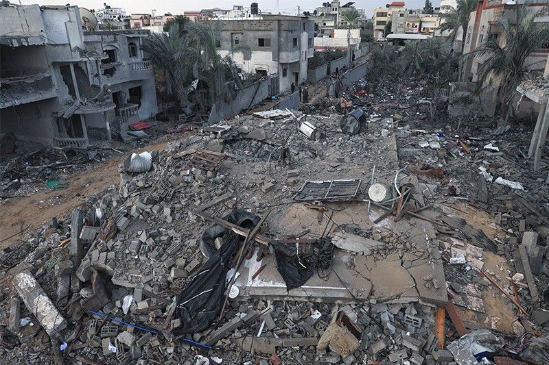 China FM says 'urgent' steps needed to ease Gaza crisis