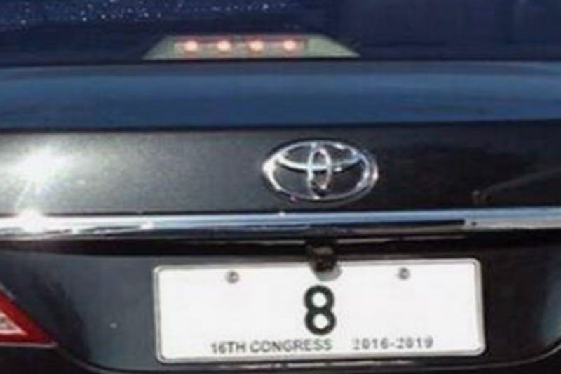 House, MMDA crack down on vehicles with â��8â�� plates